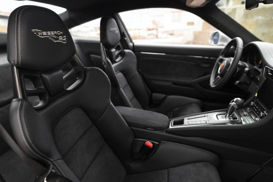 Интерьер Porsche 911 GT2 RS (991) 2017 года  (NA) (фото 8 из 42)